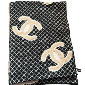 Fashion Lux Black and Cream Logo Scarf